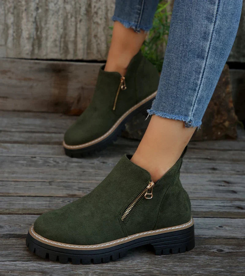 Heliviane™ - Comfortable orthopedic ankle boots for women with wedge sole