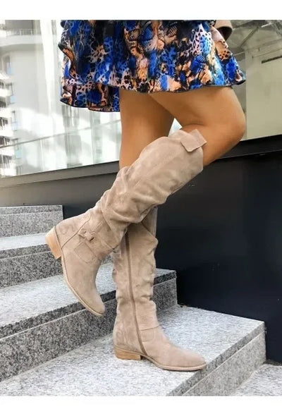 Elke - Chic Cowboy Boots for a Comfortable Winter
